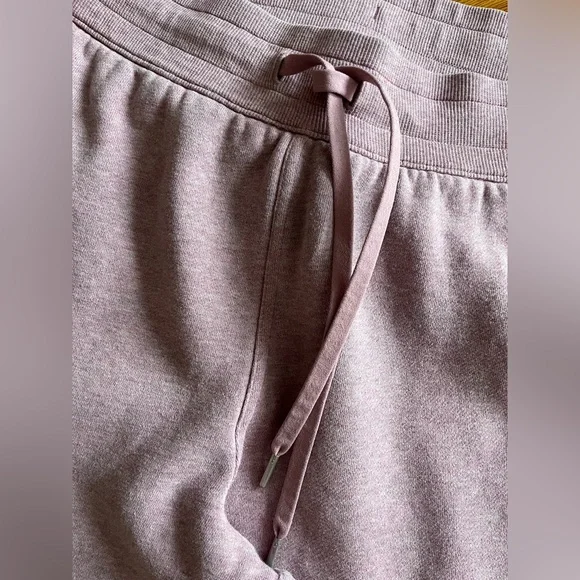 Lululemon Scuba Joggers Heathered Violet Verbena Size 16 - Picture 4 of 7